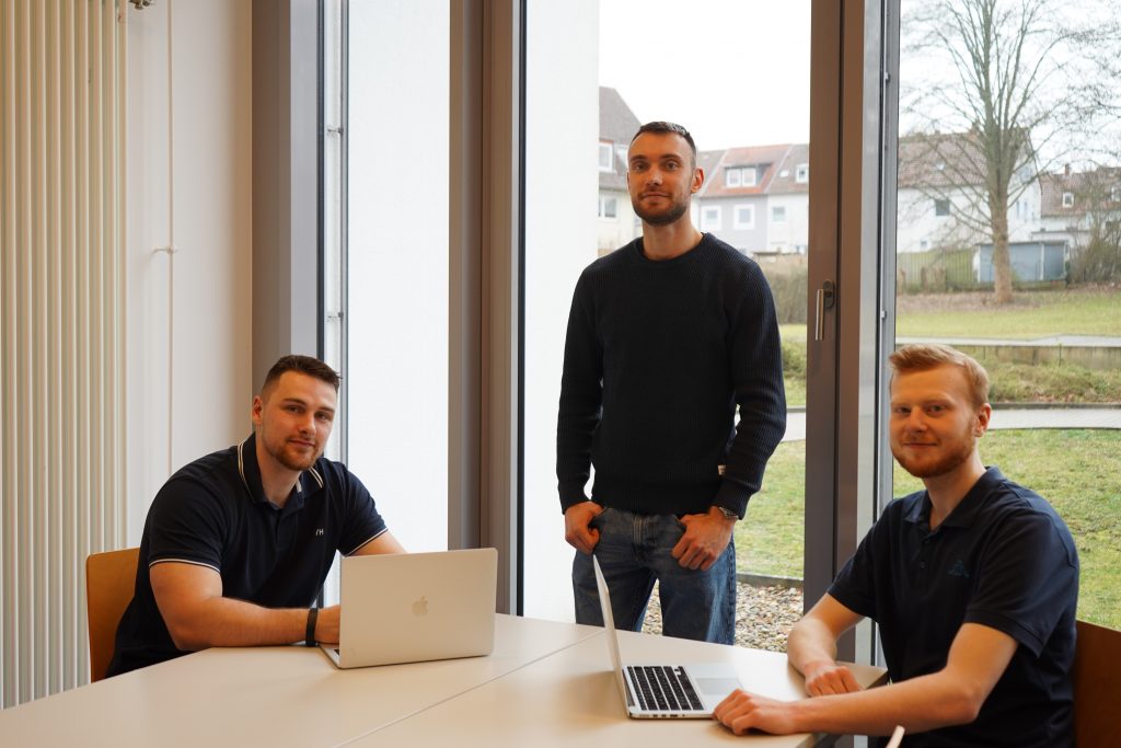 Teambild von SayWeb.